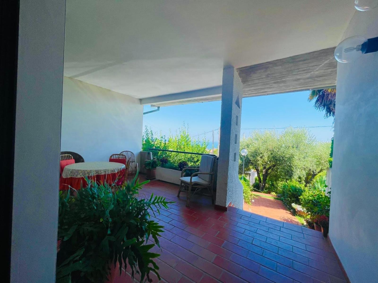 Villa In Collina Vista Mare Розето-дельї-Абруцці Екстер'єр фото